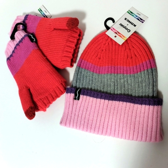 [5x$20] New Crayola Winter Set/ Adult Size - Picture 1 of 4